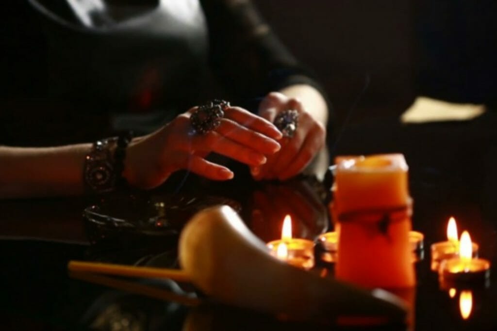 Love Spells in Eastern Europe: Exploring Reconciliation and New Love 5 Third-Party Removal Spell