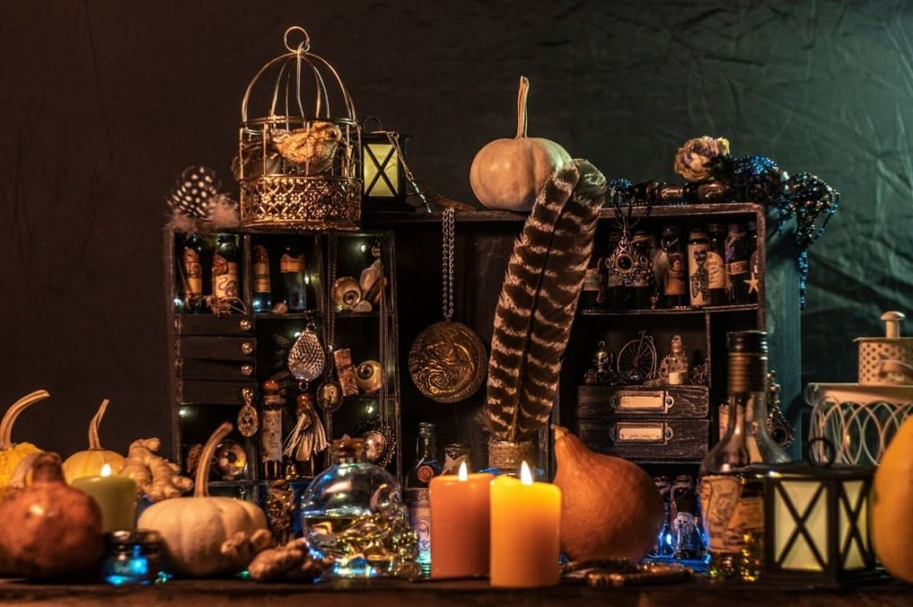 What Materials Are Commonly Used in Love Spells? 4 Love Spell Ingredient Lists